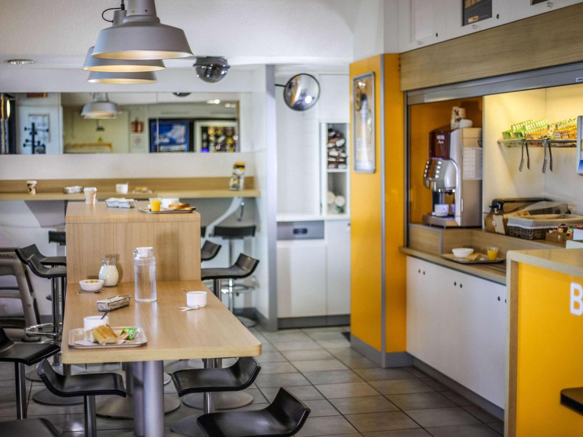 Ibis Budget Le Cannet Des Maures Le Cannet-des-Maures Kültér fotó